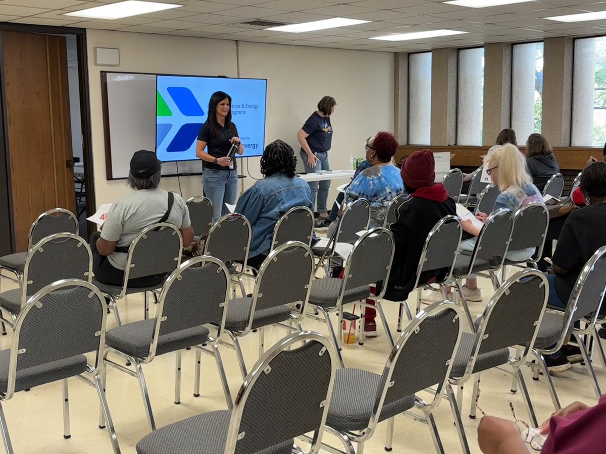 salvationarmyks's tweet image. Another Utility Education Class wrapped up today in Wichita, helping those behind on gas bills take the first step toward support.

Thanks to Evergy for continuing to share valuable energy assistance info.

Learn more:
 centralusa.salvationarmy.org/wichita/utilit…

#UtilitySupport #WichitaResources