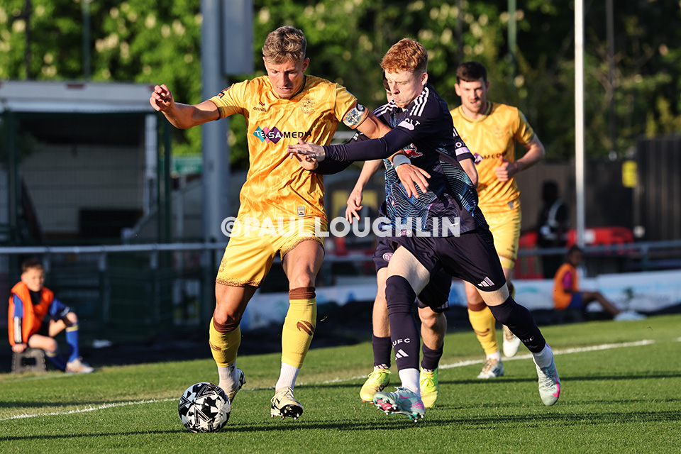 Photos from <a href="/suttonunited/">Sutton United</a>'s 2-1 loss to Leeds United in the National League Cup Final:

flickr.com/photos/paullou…

Photos not to be used without permission.