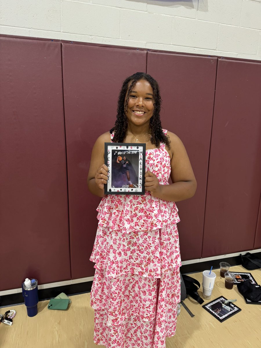 Brooklenn Moses (@brooklennm_2026) on Twitter photo ❗️Awards Awards Awards❗️
Recently I was awarded for 6th Man of the Year for basketball, certificates for National Honors Society, National Art Honors Society, and the AP Art Award!
<a href="/OCeaglesSB/">OC Softball</a> <a href="/ShaleeRodriguez/">Shalee Rodriguez</a> <a href="/BayMcKittrick/">Bailey McKittrick</a> <a href="/SNUSoftball/">SNU Softball</a> <a href="/Coach_BMAD/">Brian Madden</a> <a href="/TulsaSoftball/">Tulsa Softball</a> <a href="/Strimp25/">Crissy Strimple</a> ❗️Awards Awards Awards❗️
Recently I was awarded for 6th Man of the Year for basketball, certificates for National Honors Society, National Art Honors Society, and the AP Art Award!
<a href="/OCeaglesSB/">OC Softball</a> <a href="/ShaleeRodriguez/">Shalee Rodriguez</a> <a href="/BayMcKittrick/">Bailey McKittrick</a> <a href="/SNUSoftball/">SNU Softball</a> <a href="/Coach_BMAD/">Brian Madden</a> <a href="/TulsaSoftball/">Tulsa Softball</a> <a href="/Strimp25/">Crissy Strimple</a>
