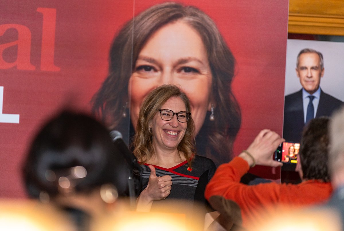 Merci du fond du cœur pour votre confiance! Quelle aventure incroyable. Fière de continuer à représenter Pontiac–Kitigan Zibi. Ensemble, bâtissons un avenir vert et prospère, pour notre région et pour un Canada fort.