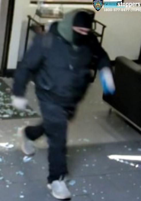 WANTED-BURGLARY PATTERN: On ten separate occasions in the confines of the
@NYPD49pct @NYPD47pct @NYPD45pct the unidentified individual forcibly entered locations with the intent to remove property. Any info call us at 800-577-TIPS  crimestoppers.nypdonline.org Reward up to $3,500.