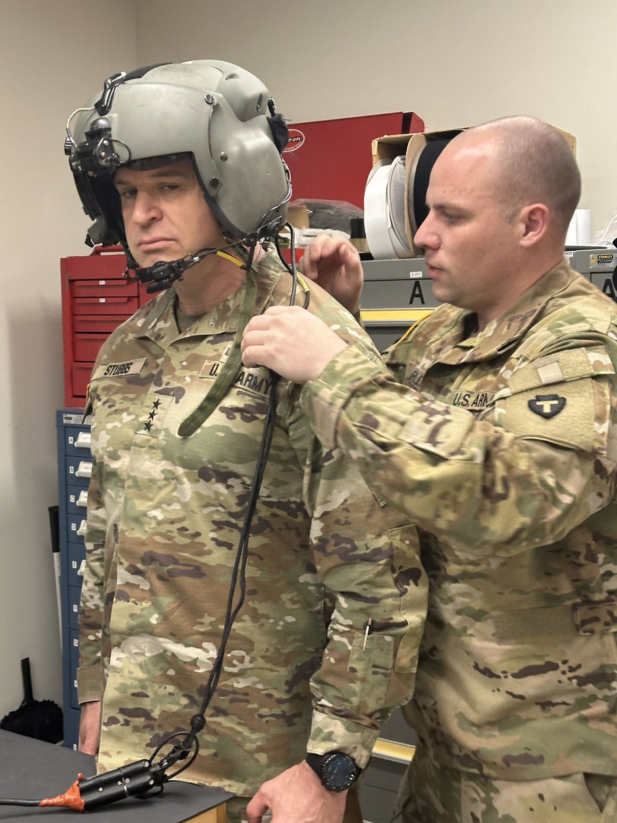 UTNationalGuard's tweet image. Lt. Gen. Jonathan Stubbs, @ARNGDirector, takes orientation flight with pilots from the 1st Battalion, 211th Aviation Regiment “Air Pirates”who demonstrate Utah National Guard readiness and lethality.

#DARNG23, #AlwaysReady, #AlwaysThere, #CombatReady