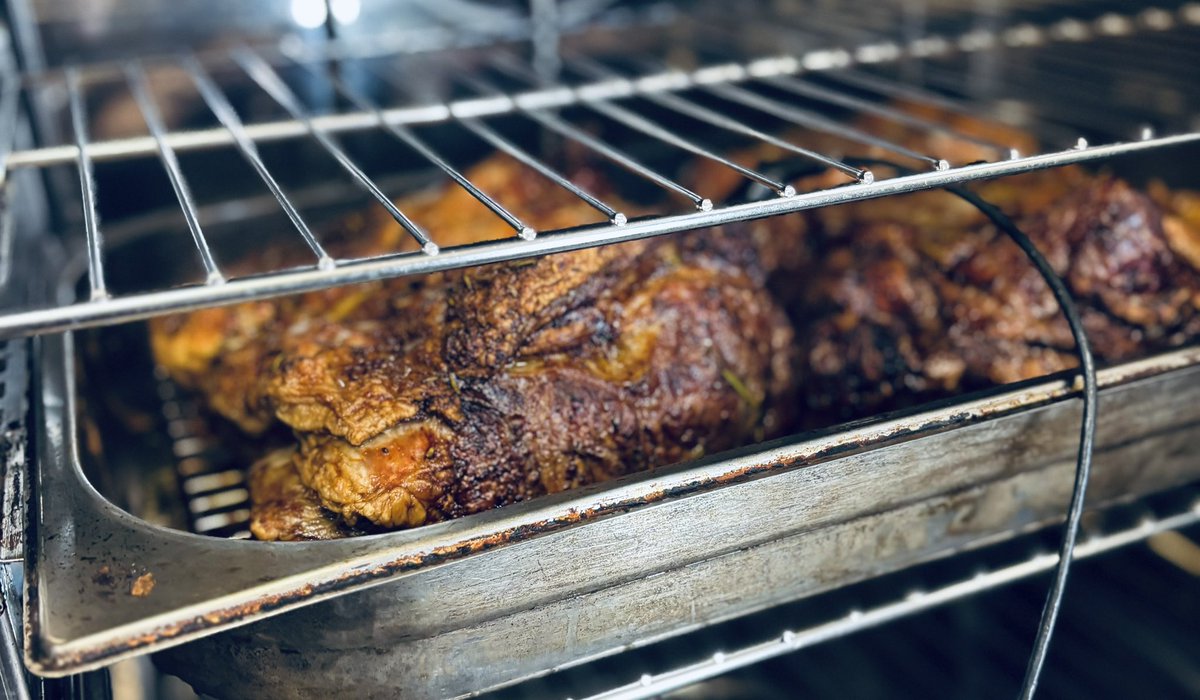 Roast Beef … anyone else drooling? 

Beautiful roasted rump of beef, all served with beef dripping roast potatoes, crushed roots, maple roast heritage carrot, spring greens, Yorkshire pudding, lashings of gravy … don’t worry you’ll have room for dessert 

Check out the link