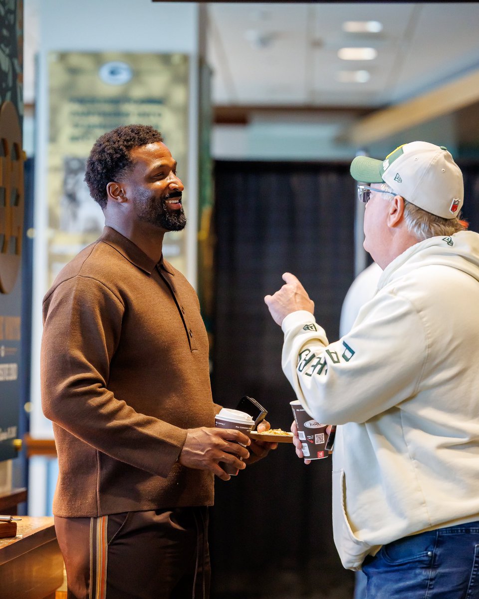 James Jones (@89jonesntaf) on Twitter photo How about this receiver room all in one room 💪🏈Thank you <a href="/onlocationexp/">On Location</a> for letting us hang with your guests to discuss some of our favorite memories in the green, white and gold #NFLDraft #OnlyWithOnLocation #GoPackGo How about this receiver room all in one room 💪🏈Thank you <a href="/onlocationexp/">On Location</a> for letting us hang with your guests to discuss some of our favorite memories in the green, white and gold #NFLDraft #OnlyWithOnLocation #GoPackGo