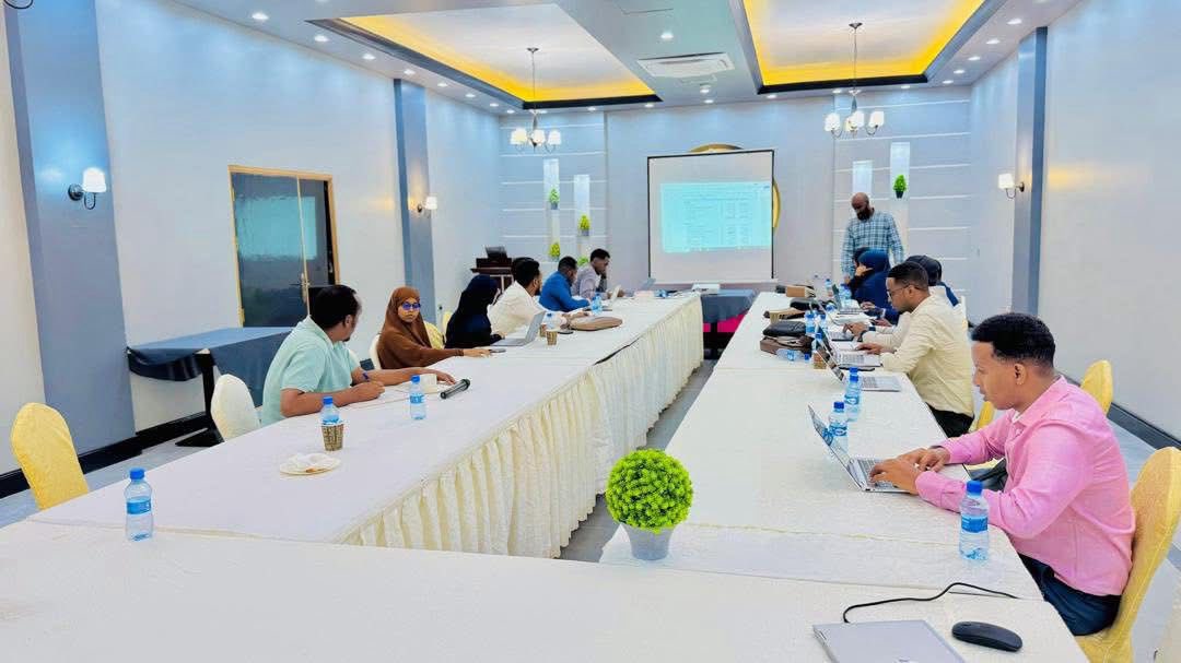 oagsomalia's tweet image. @OAGSomalia today concluded a high-level training in Mogadishu focused on strengthening the quality of financial audit processes. This initiative reinforces the Office’s strategic commitment to institutional capacity building & the effective implementation of its Strategic Plan.