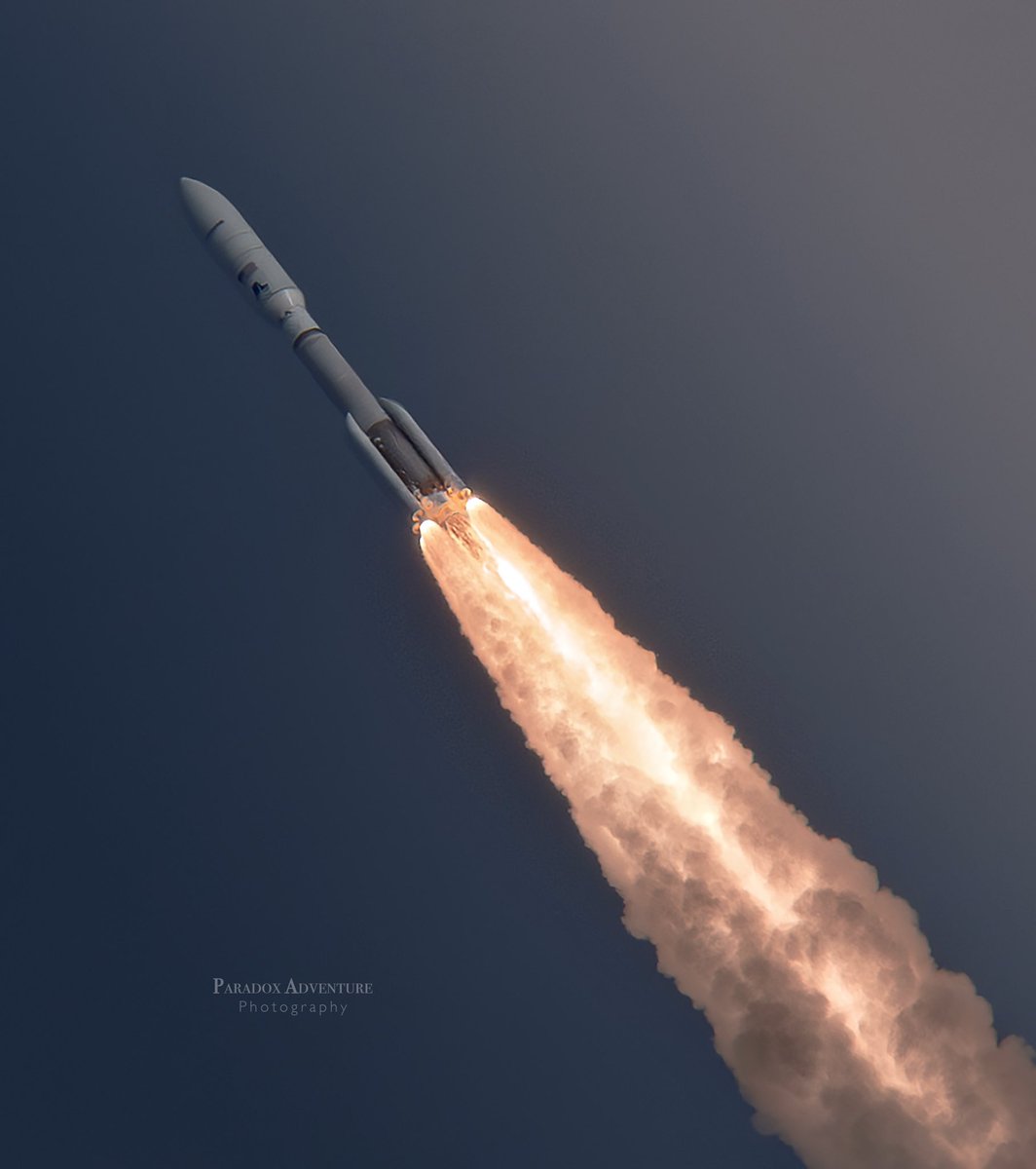 ULA’s powerful Atlas V rocket soars into the Florida sky on Monday with the Amazon Kuiper 1 mission.

LSC/Aaron Taylor
Paradox Adventure Photography