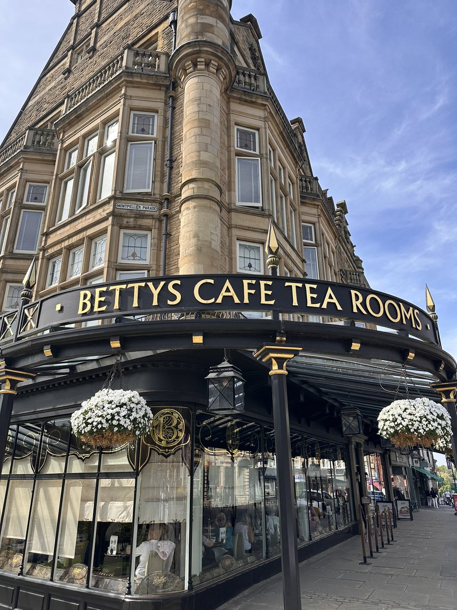 REPPORT (@repporttrial) on Twitter photo That’s a wrap for #BASK2025!
We’ve had a great couple of days promoting REPPORT and other WCTU SPR studies.
And of course we had to fit in a trip to Bettys before we left…🍰☕️
Thanks to everyone who stopped by to say hello!👋🏼
<a href="/AndyMetOrtho/">Andy Metcalfe</a> <a href="/TobyOSmith/">Toby Smith</a> <a href="/WarwickCTU/">Warwick CTU</a> That’s a wrap for #BASK2025!
We’ve had a great couple of days promoting REPPORT and other WCTU SPR studies.
And of course we had to fit in a trip to Bettys before we left…🍰☕️
Thanks to everyone who stopped by to say hello!👋🏼
<a href="/AndyMetOrtho/">Andy Metcalfe</a> <a href="/TobyOSmith/">Toby Smith</a> <a href="/WarwickCTU/">Warwick CTU</a>