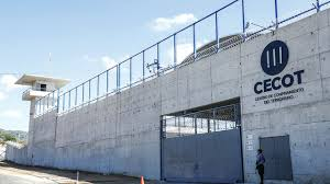 Once mecanismos de protección de #DDHH de la ONU alarmados por deportaciones ilegales de Estados Unidos a El Salvador ohchr.org/es/press-relea…