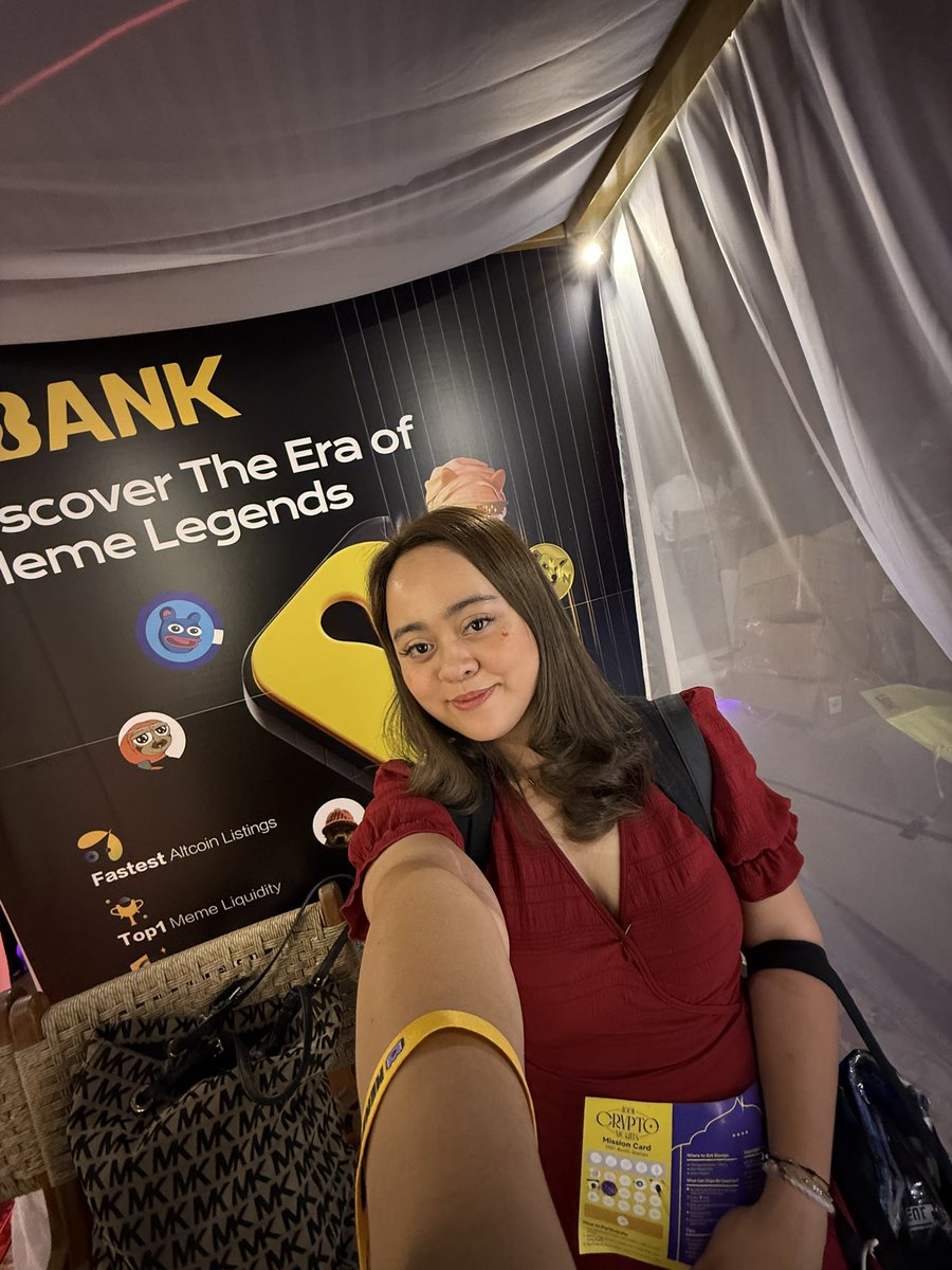 having fun over the booth! yayy! <a href="/LBank_Exchange/">LBank.com</a> #1001cryptonights