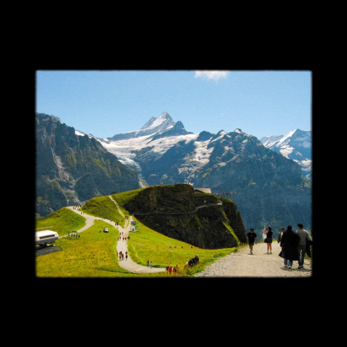 janinerosx's tweet image. 🏔️