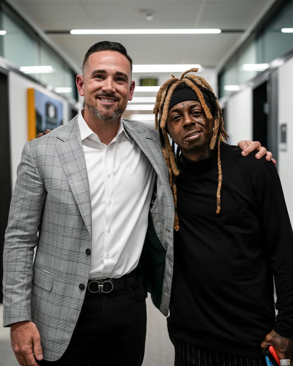Green Bay Packers (@packers) on Twitter photo Just like <a href="/LilTunechi/">Lil Wayne WEEZY F</a> says: 
Green and yellow, we stickin' to it Just like <a href="/LilTunechi/">Lil Wayne WEEZY F</a> says: 
Green and yellow, we stickin' to it