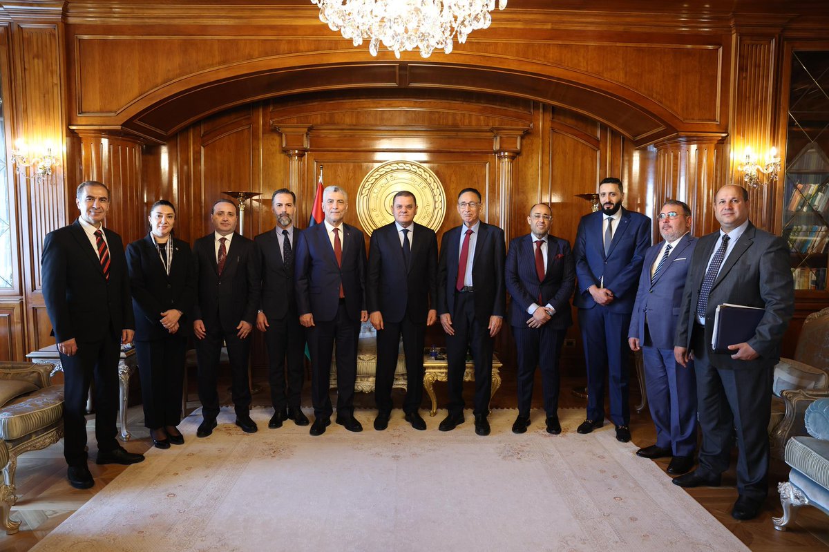 Libya ziyaretindeki temaslarımız kapsamında Libya Devleti Milll Birlik Hükümeti Başbakanı Sayın Abdülhamid Dibeybe ile görüştük.

500 yılı aşkın ortak bir tarihe ve köklü ilişkilere sahip olduğumuz dost ve kardeş ülke Libya Devleti’nin Sayın Başbakanı ile iki ülke arasındaki