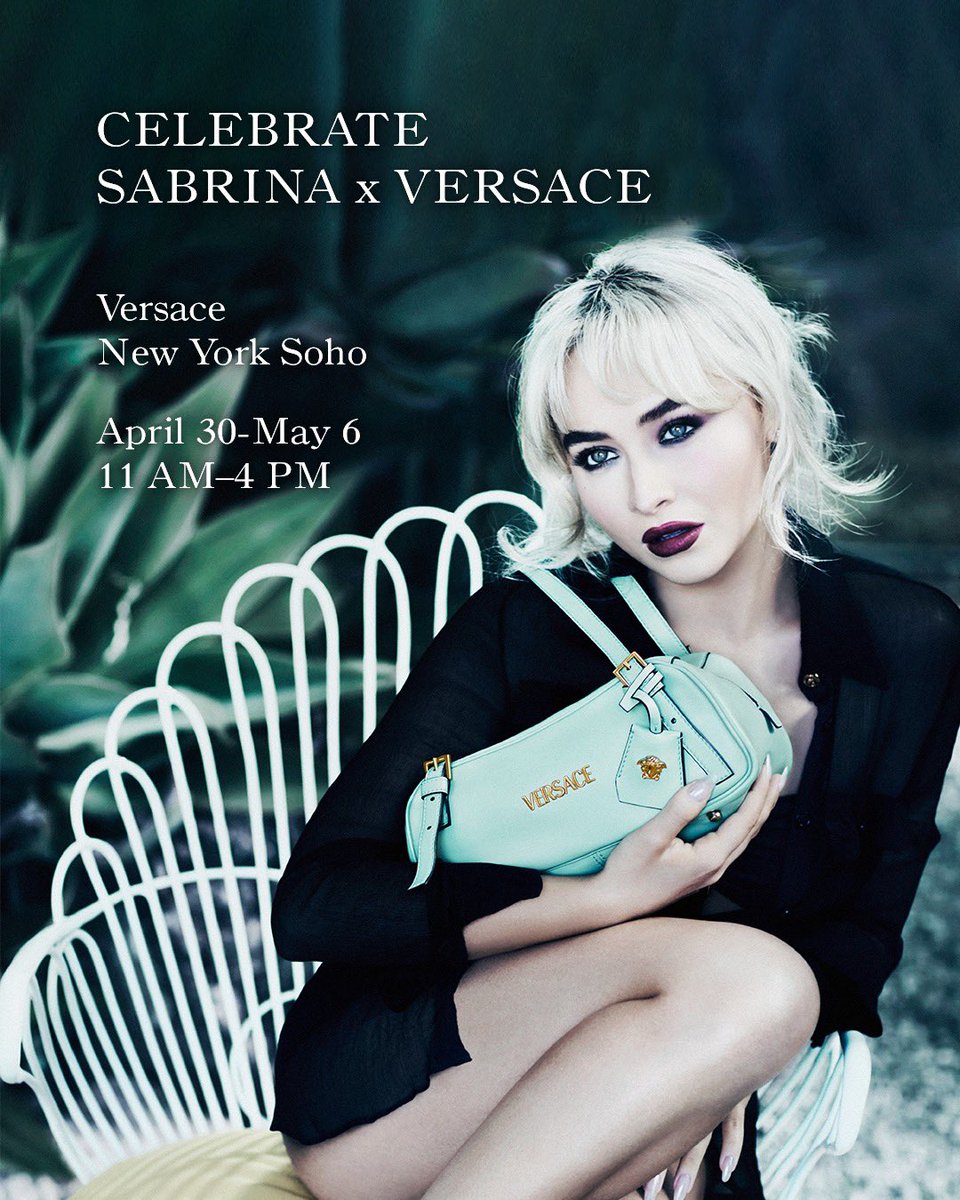 Sabrina Carpenter Versace ポスター GpzFRjKW4AAdA1f.jpg