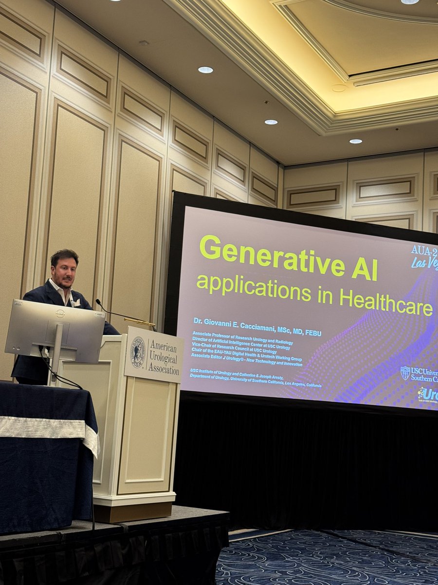 DrMBrennan's tweet photo. High impact and standing room only AI course from the @Urology_AI team. Their #AI co-pilot is a horizontal platform that can impact all physician workflow. “AI will not replace urologists. But, urologists who use AI will replace those who do not.” @Cacciamani_MD #AUA2025 https://t.co/wJ6GnAYK2Z