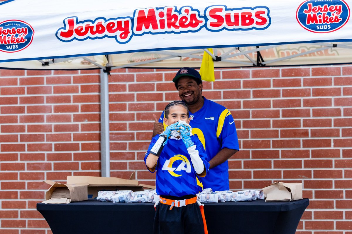 NFL FLAG (@nflflag) on Twitter photo We’re excited to be a Sub Above with our new official NFL FLAG partner, <a href="/jerseymikes/">Jersey Mike's Subs</a>
Check out the blog to learn more about how they're impacting an NFL FLAG Regional Tournament near you.
Read more on the partnership here!
nflflag.com/news/the-road-… We’re excited to be a Sub Above with our new official NFL FLAG partner, <a href="/jerseymikes/">Jersey Mike's Subs</a>
Check out the blog to learn more about how they're impacting an NFL FLAG Regional Tournament near you.
Read more on the partnership here!
nflflag.com/news/the-road-…