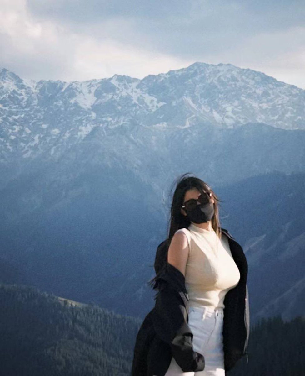 昵称：#包养 
城市：#山东 #青岛
年龄：19
身高：166
体重：106
罩杯：G
匹配好几天出发找男友：随时
自我加分项：学历情商在线 兴趣广 可交流 重度m母dog