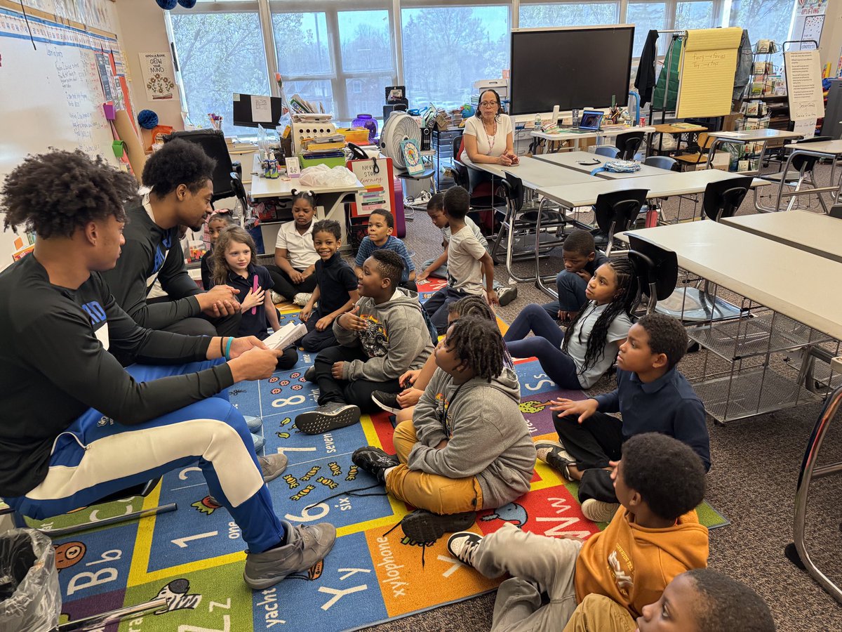 DottinGerald's tweet image. Shoutout to Read to Succeed. This was too much fun for one day. These kids were so smart and absolutely hilarious 😂💙