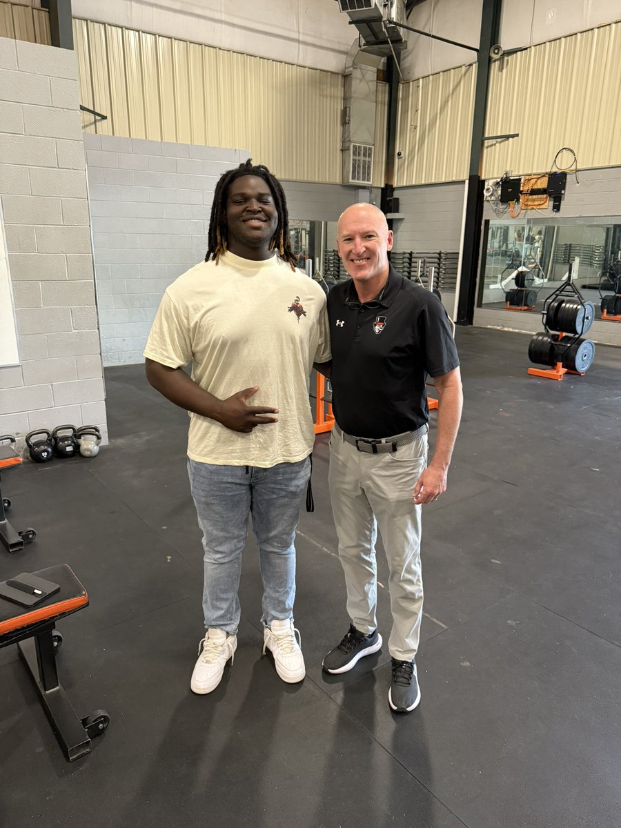 Iverson Garcia (@iversongarcia95) on Twitter photo After a great conversation with Coach George Quarles I’m blessed to receive an offer from <a href="/GovsFB/">Austin Peay Football</a>
#LetsGoPeay
#WelcomeToTheJungle <a href="/PowellHighFB/">Powell (Tenn.) High Football</a> <a href="/PowellCoachLowe/">Matt Lowe</a> <a href="/JacksonDaniel50/">Jackson Daniel</a> <a href="/Coach_DT33/">Dan Thompson, CSCS</a> <a href="/CoachZGibson/">Zack Gibson</a> After a great conversation with Coach George Quarles I’m blessed to receive an offer from <a href="/GovsFB/">Austin Peay Football</a>
#LetsGoPeay
#WelcomeToTheJungle <a href="/PowellHighFB/">Powell (Tenn.) High Football</a> <a href="/PowellCoachLowe/">Matt Lowe</a> <a href="/JacksonDaniel50/">Jackson Daniel</a> <a href="/Coach_DT33/">Dan Thompson, CSCS</a> <a href="/CoachZGibson/">Zack Gibson</a>