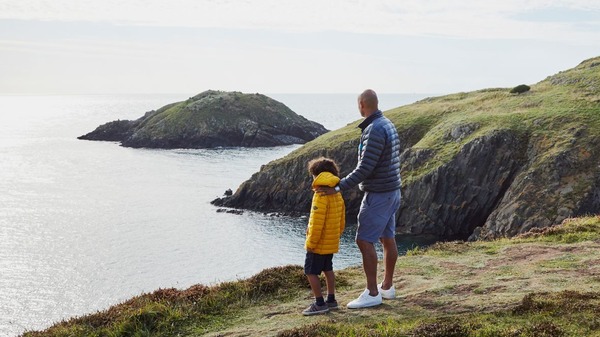 Mae cylchlythyr diweddaraf Ymgysylltiad Diwydiant Visit Wales allan nawr

Cronfa Argyfwng Tywydd Blwyddyn Croeso
Uwchgynhadledd Twristiaeth Cymru 2025 ac asedau a chyflwyniadau NTAW
Ystadegau twristiaeth GB
Sgiliau Hyblyg &amp; Wythnos Twristiaeth Cymru

ow.ly/naff50VKJgf