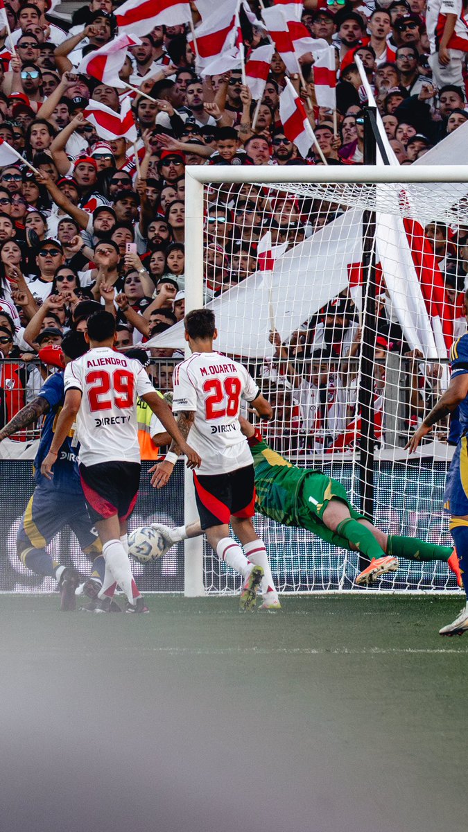 Portfolio actualizado! Todas las fotos del River - Boca subidas, pase y vea 😌

pormundosparalelos.myportfolio.com