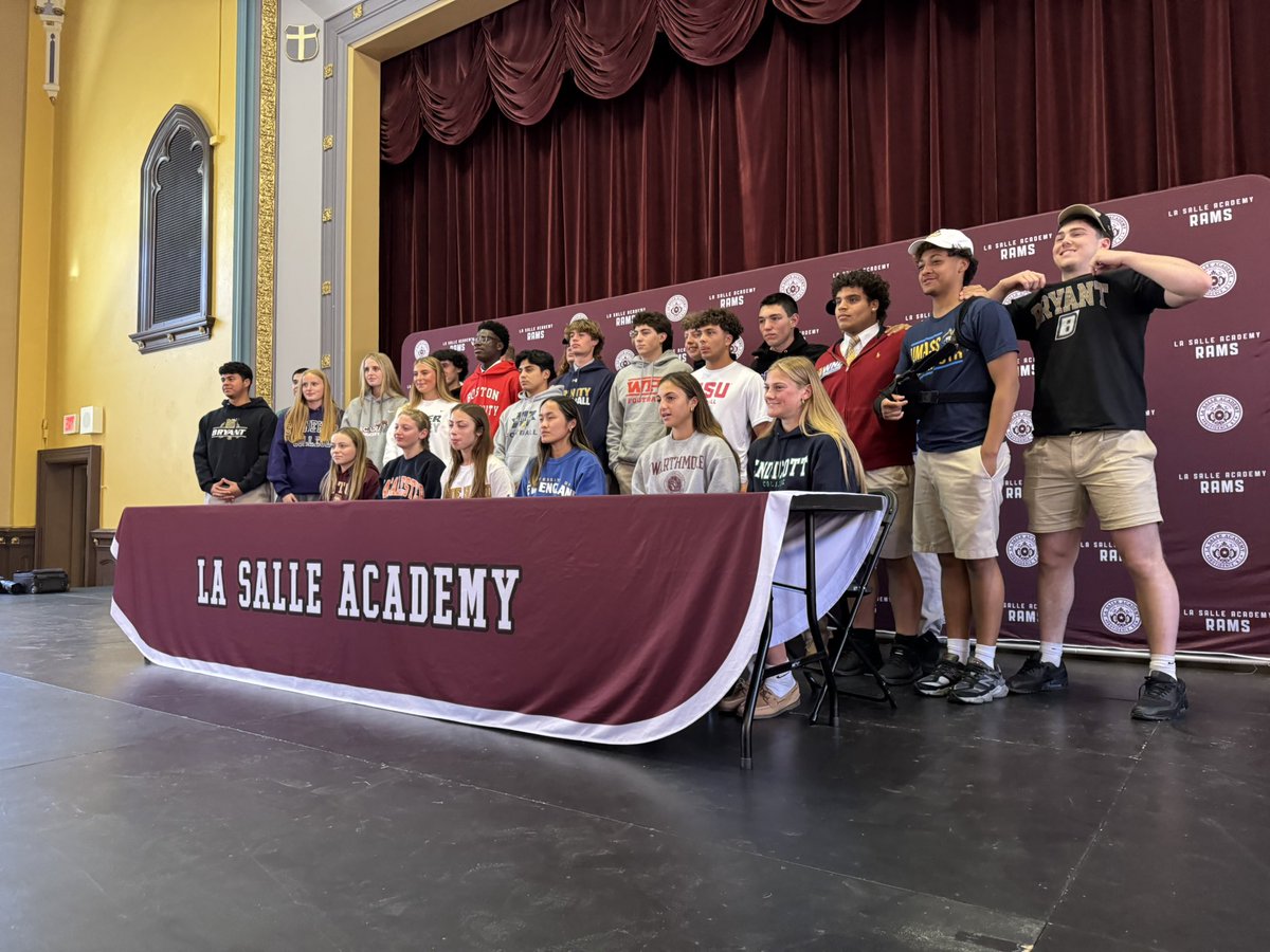 A BIG signing day at La Salle Academy Wednesday.

29(!) student-athletes making their college commitments official, including 10 football players (three joining <a href="/RhodyFootball/">Rhody Football</a> in the Fall).

We’ll highlight this group tonight on @ABC6 Sports at 6/11! <a href="/LSAathletics/">LaSalleRIAthletics</a> <a href="/RIIL_sports/">RIIL</a>