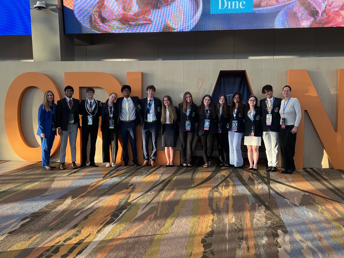 BahnsonNBTeach's tweet photo. Last few days of the International DECA competition; it’s been a great experience for all mixing both business and pleasure! #wideca https://t.co/9hluKJh6sK
