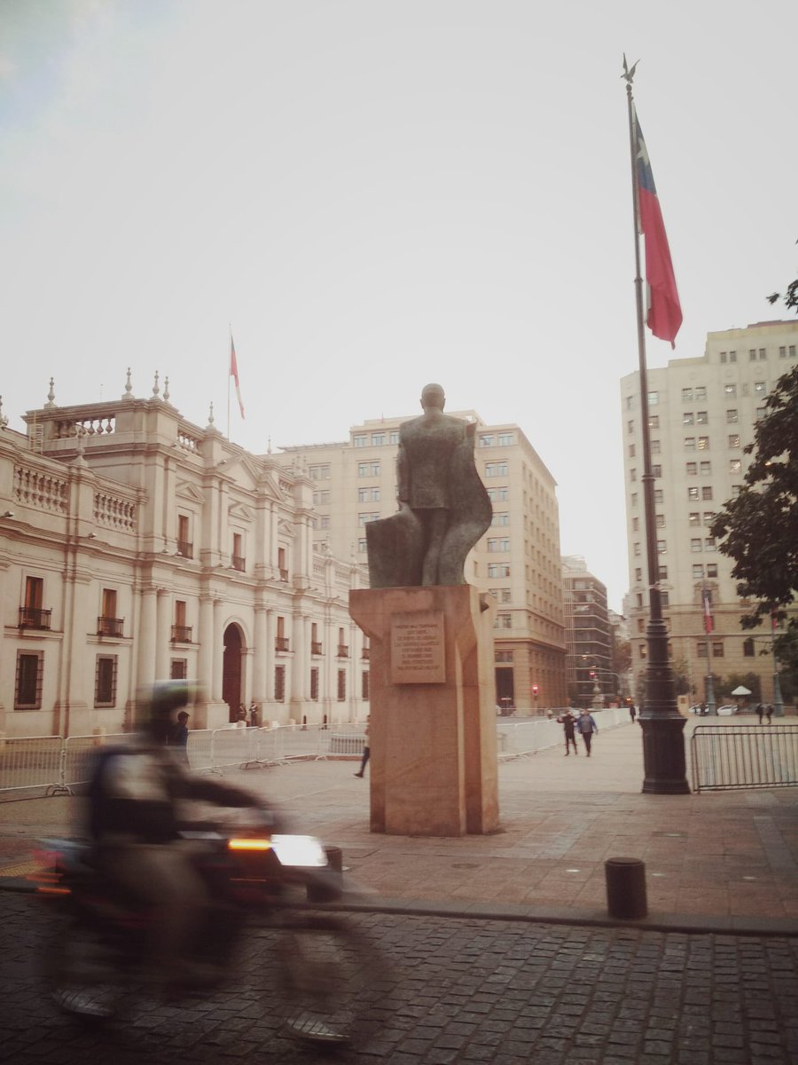 Hoy participaré n el Seminario Internacional del Doctorado en Ciencias Sociales de la U de Chile
La sesión lleva por nombre 'Pensar desde la in/movilidad: el capitalismo de plataformas y las políticas del tiempo'. Muchas gracias a Manuel Antonio Garretón por su amable invitación