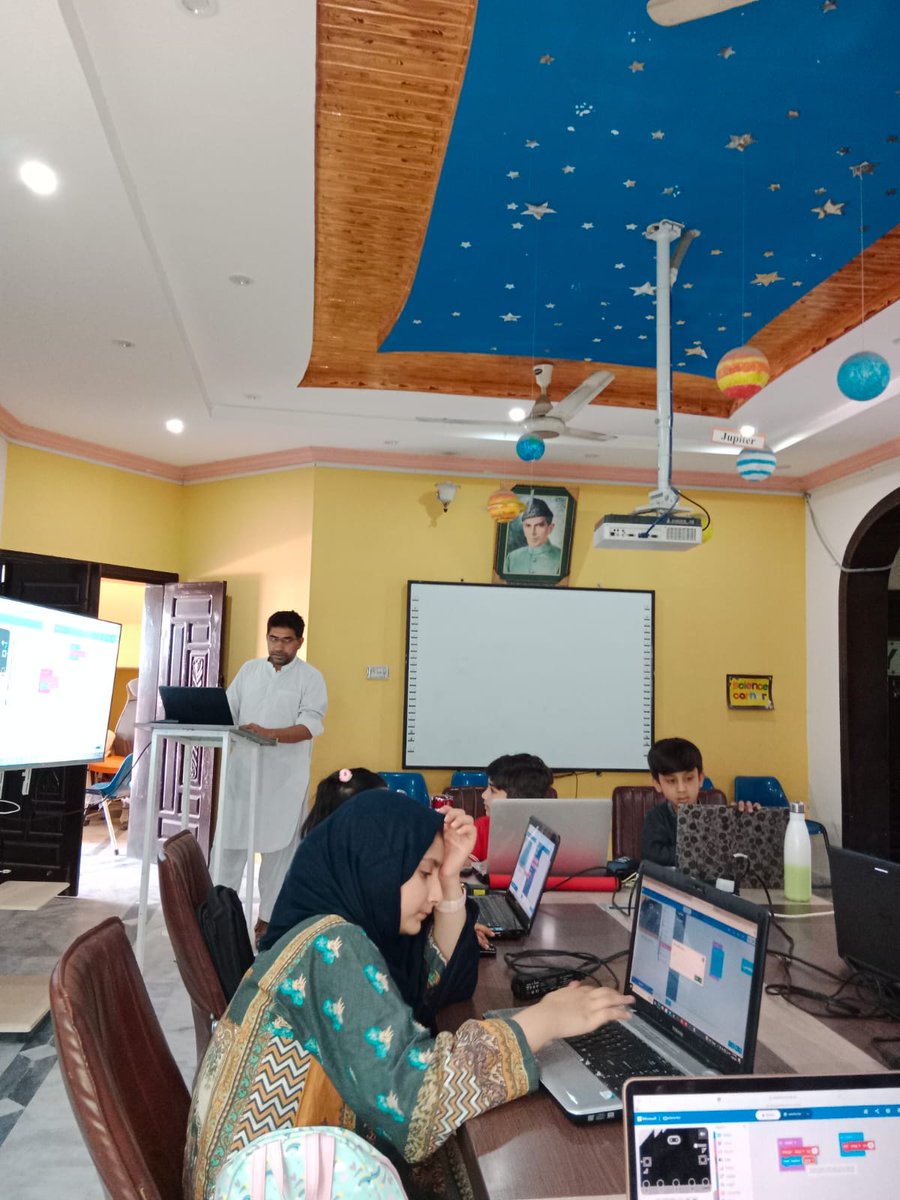 Coding4KidsPK's tweet image. Learning of Rhythm, Lyrics &amp;amp; Music، with Sound commands- Scratch 3!
#Coding4KidsPK