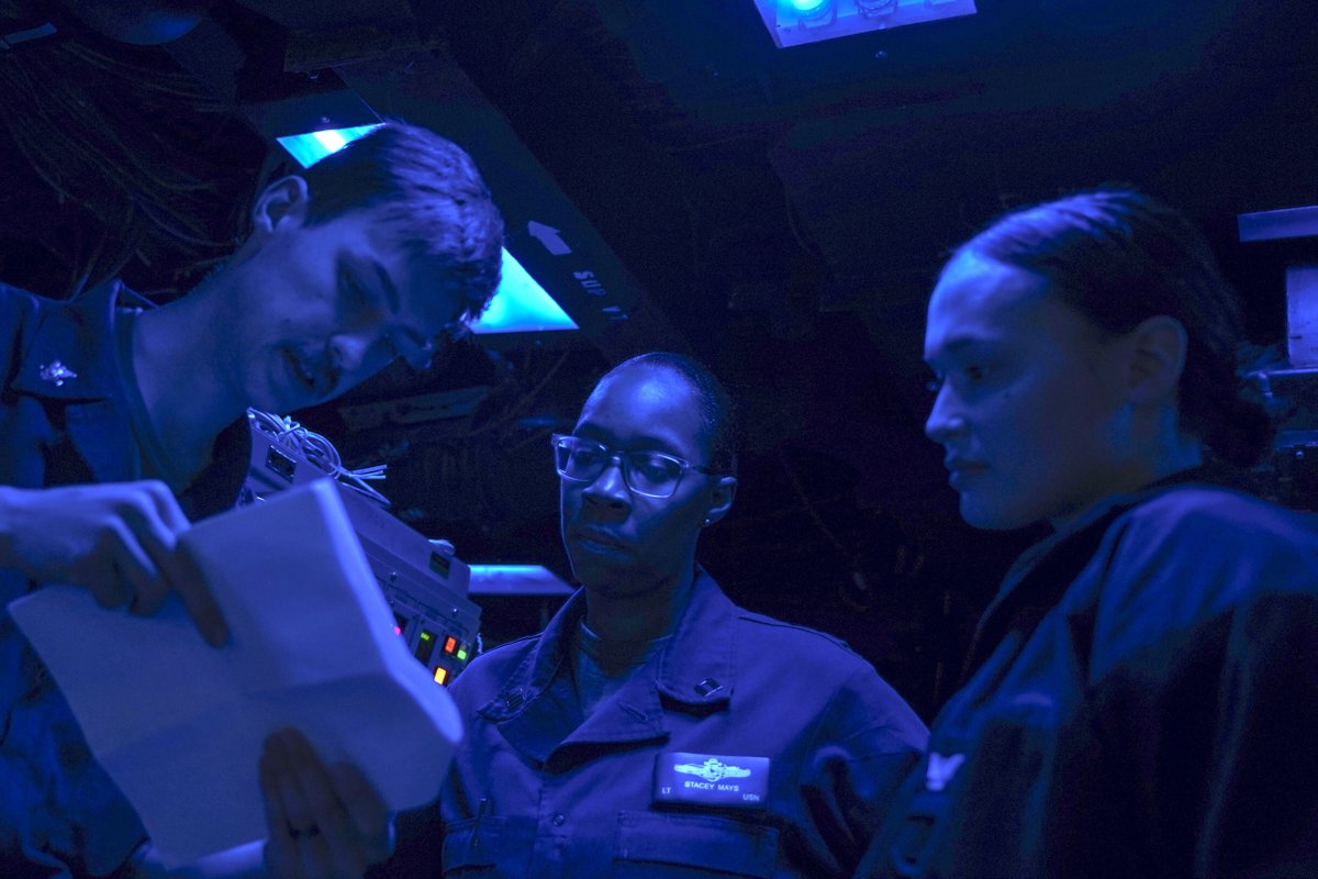 U.S. Navy tweet media