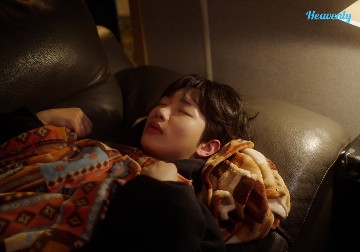 TheBLXpress's tweet image. #SomethingIsNotRightEp5...I'm so frustrated with Ji Hoon, he is oblivious, clueless and unpredictably obsessive. And yet he fails to understand Ba Woo's affections or intentionally brushes them aside. At this point, I really want them to cut ties so Ba Woo could be at peace 🤦‍♀️🤦‍♀️