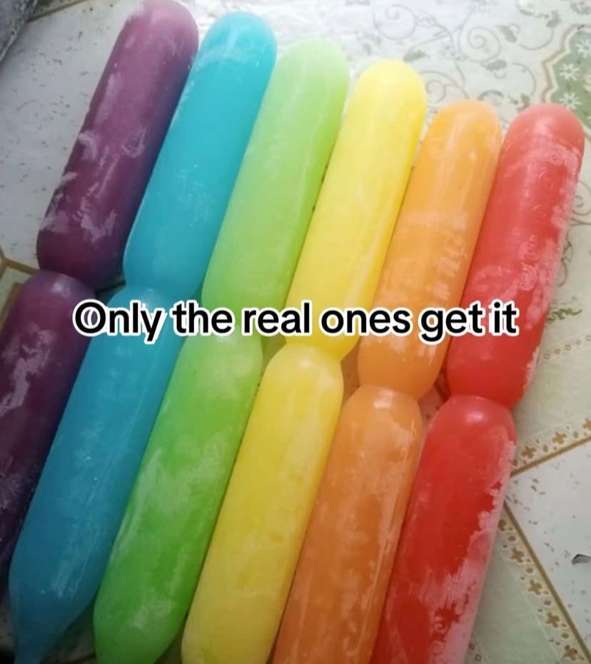 hourly_shitpost's tweet image. 