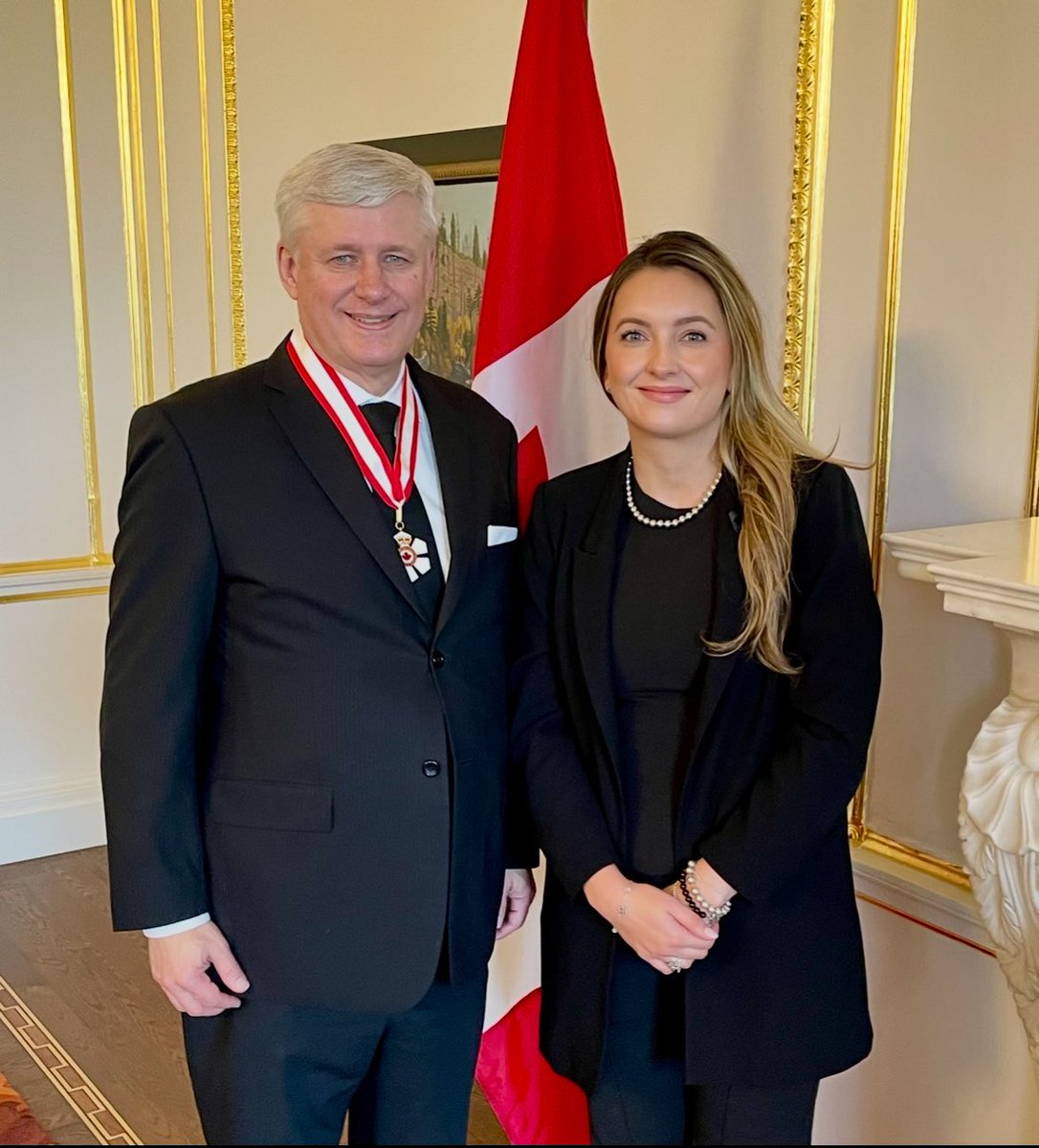 Happy 66th Birthday to the GOAT! 🎉 
A true blessing to still work alongside the best boss and Prime Minister in modern Canadian history.