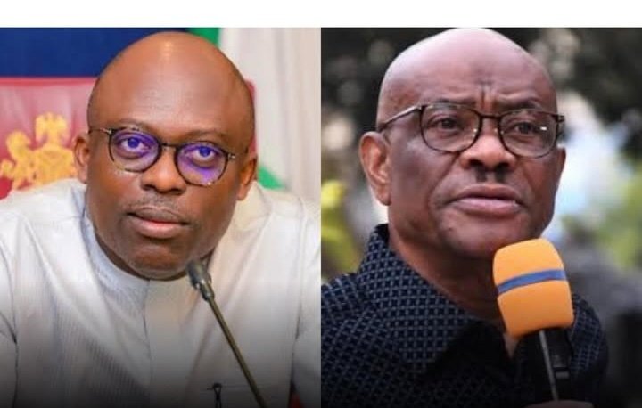 suspended Rivers Governor Fudara Reportedly Visits Wike, Begs for Reconciliation

Suspended Rivers State Governor, Siminalayi Fubara, recently paid a visit to the Minister of the Federal Capital Territory, Nyesom Wike, at his Abuja residence in a bid to reconcile with his former