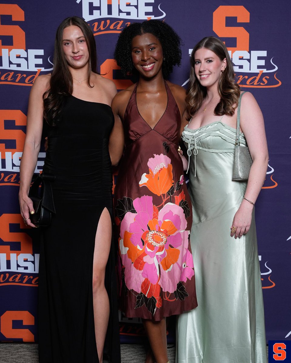 CuseVB's tweet image. Star-studded night at ‘Cuse Awards! ⭐️
#BackStronger | #TheRedemptionTour