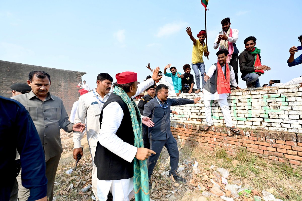 @ बलिया