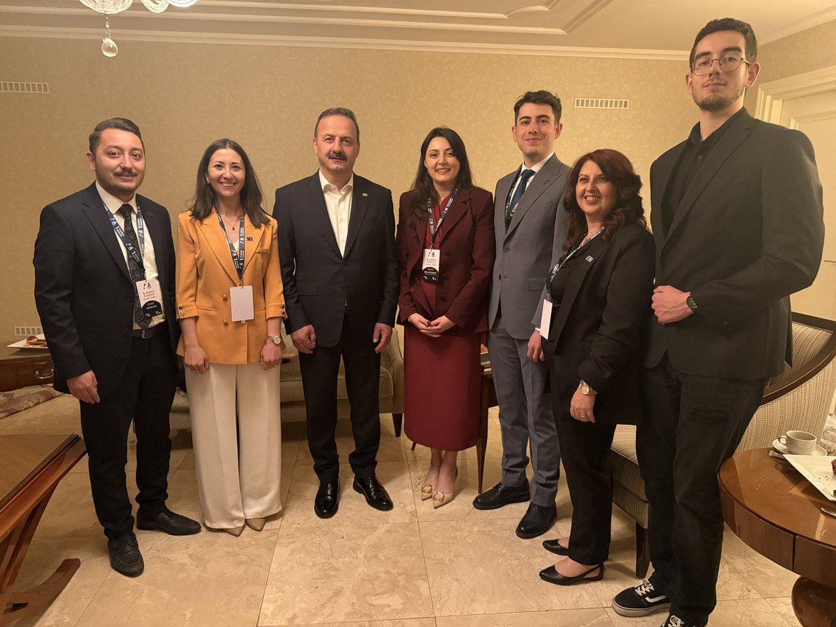 Bu parti, sadece bir alternatif değil; ezber bozacak bir iradenin adıdır.
#BizimPartiAnahtar