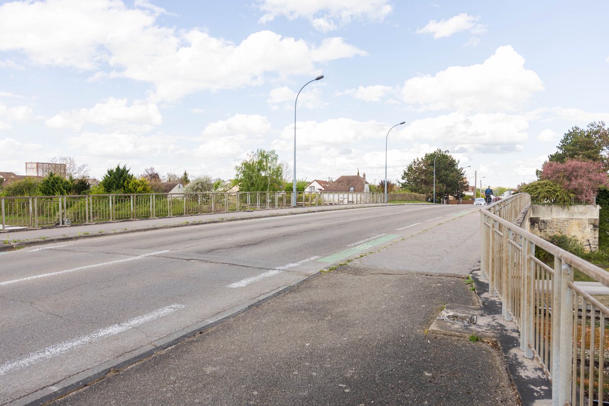 RENCONTRE AVEC L'ÉQUIPE PROJET SNCF ET LES ÉLUS TROYENS 🚧
Dans le cadre de l’électrification de la ligne 4, la rue du Général Sarrail sera fermée entre l’avenue du Général Leclerc et la rue de Preize, du 30 mai au 14 novembre 2025.

1/3
