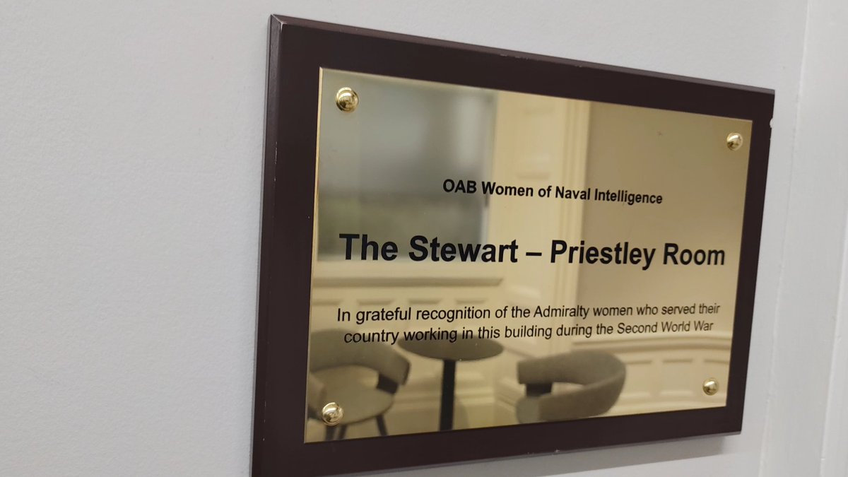 TradeMemorial's tweet image. Delighted to say the Stewart-Priestley Room has officially been unveiled in OAB in recognition of Women of Naval Intelligence who worked for Admiralty in #WW2
Thanks to @spyhistory for being our guest speaker and cutting the ribbon 🎀
#equality #history #VEDay80 @biztradegovuk