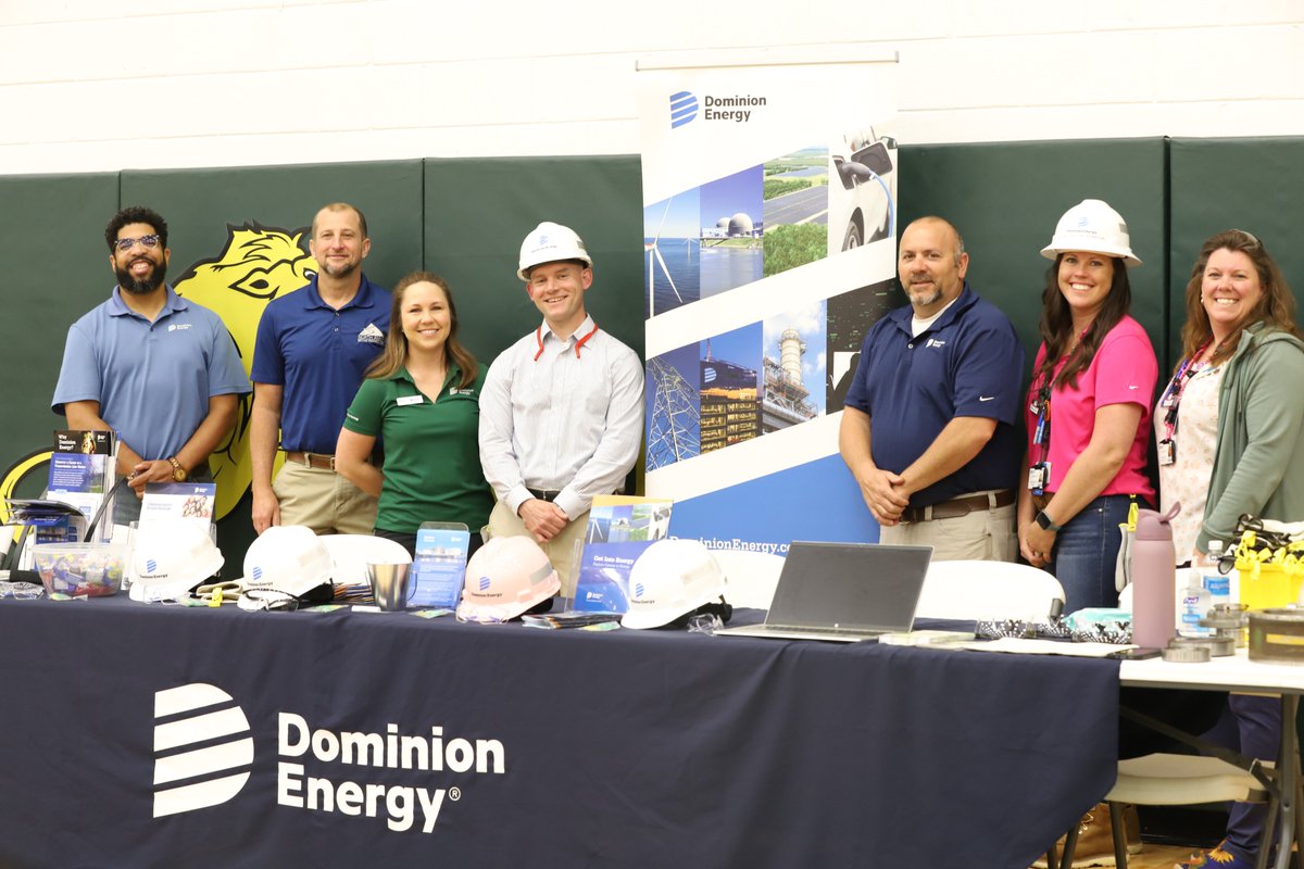 🎉 HUGE success at today’s LCPS CTE Job Fair! Over 1,100 students connected with 50+ employers to explore careers and put their skills into action. Big thanks to all who came out to support our future workforce! 💼🦁 #TeamLCPS #CTEWorks #CareerReady
