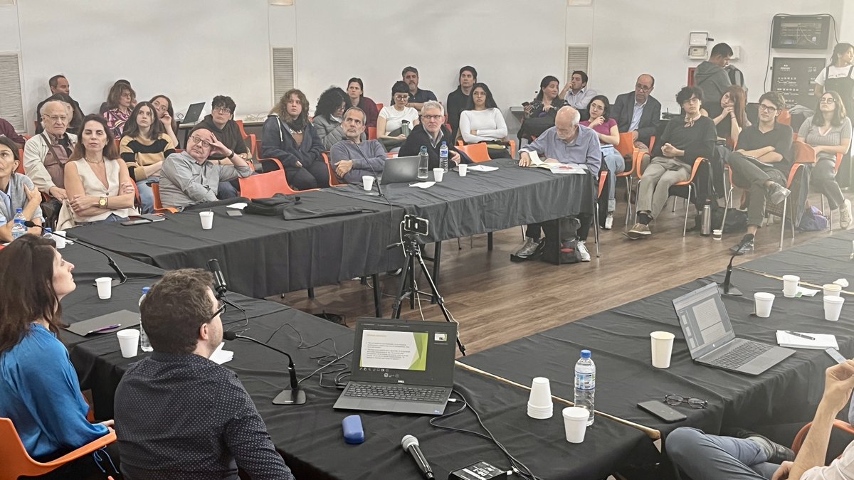 Escuela de Política y Gobierno UNSAM (@unsam_epyg) on Twitter photo #XJornadasIIP
¿Cuán nuevas son las "nuevas derechas”?
Expusieron sus trabajos:
➡ <a href="/SimpsonXime/">Xime Simpson</a> e <a href="/ivojacobsohn/">Ivan Jacobsohn</a>
➡ <a href="/monteraux/">monteraux</a>, <a href="/ischuliaquer/">Ivan Schuliaquer</a> y <a href="/luciavincent28/">Lucía Vincent</a>
➡ <a href="/AGoldok/">Ariel Goldstein 🌎 Política y Derechas Globales</a>
Comentó <a href="/Breogan66/">Gerardo Aboy Carlés</a> (<a href="/idaesoficial/">Escuela IDAES | UNSAM</a>) #XJornadasIIP
¿Cuán nuevas son las "nuevas derechas”?
Expusieron sus trabajos:
➡ <a href="/SimpsonXime/">Xime Simpson</a> e <a href="/ivojacobsohn/">Ivan Jacobsohn</a>
➡ <a href="/monteraux/">monteraux</a>, <a href="/ischuliaquer/">Ivan Schuliaquer</a> y <a href="/luciavincent28/">Lucía Vincent</a>
➡ <a href="/AGoldok/">Ariel Goldstein 🌎 Política y Derechas Globales</a>
Comentó <a href="/Breogan66/">Gerardo Aboy Carlés</a> (<a href="/idaesoficial/">Escuela IDAES | UNSAM</a>)