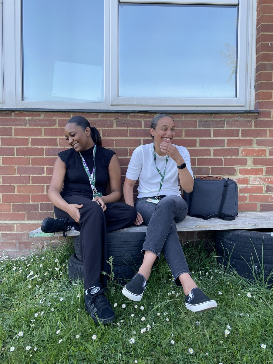 Briefing in the sun this afternoon with <a href="/ParrisTaaliyah/">Taaliyah Parris</a>  (photo credit <a href="/JKFDodd/">Jeremy Dodd</a> )