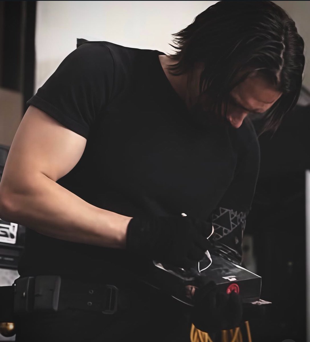 hisvibraniumarm's tweet image. ITS OVULATION WEEK ANS THIS DOESNT HELP ME