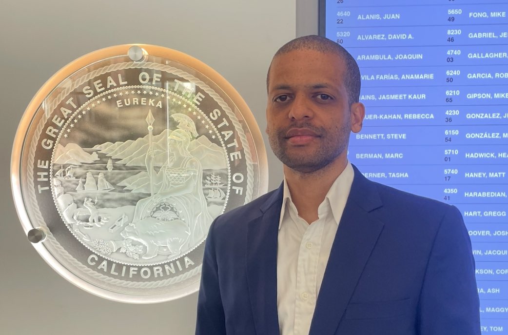 In Sacramento today to advocate for upholding rigorous math standards before the Assembly Education Committee. Follow along on savemath.net.

Stay tuned. #LegalizeMath