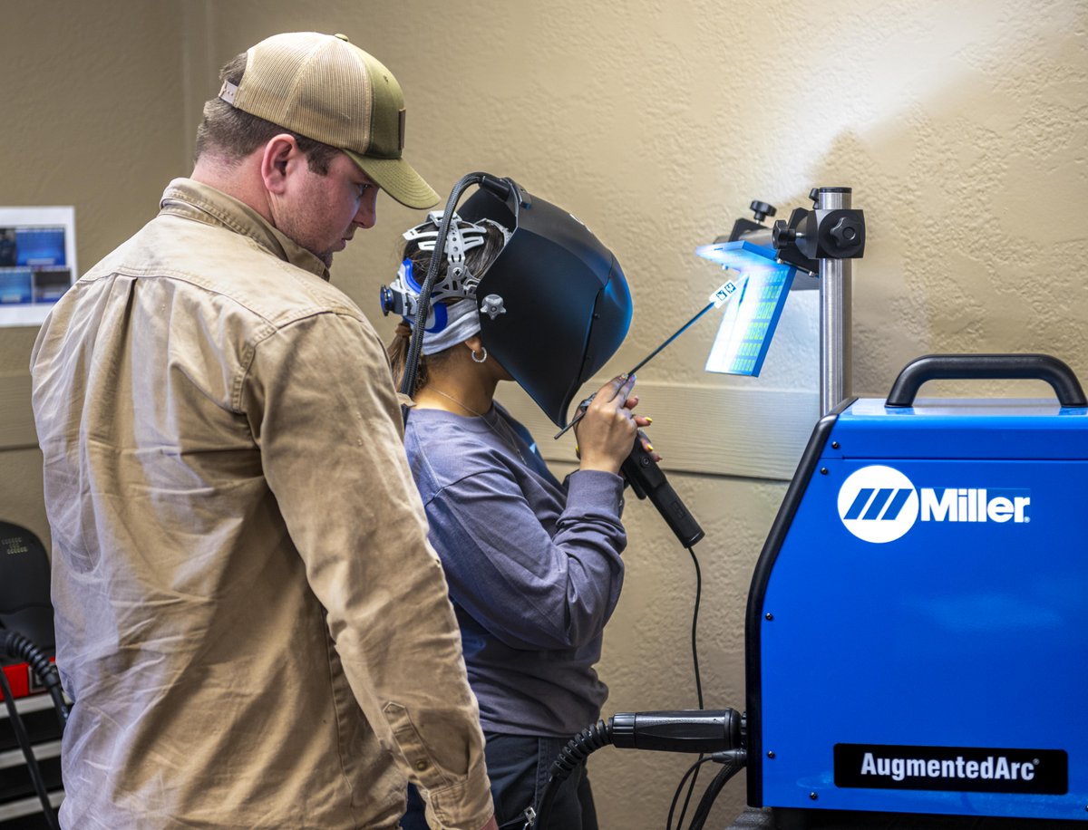 WeAreHII's tweet image. In honor of #NationalApprenticeshipDay on April 30, HII is highlighting the thousands of HII apprentices who are helping build the most advanced ships and technologies for our national security. 

Read more in HII's Newsroom: ow.ly/nfXc50VJThA

#BuildIt