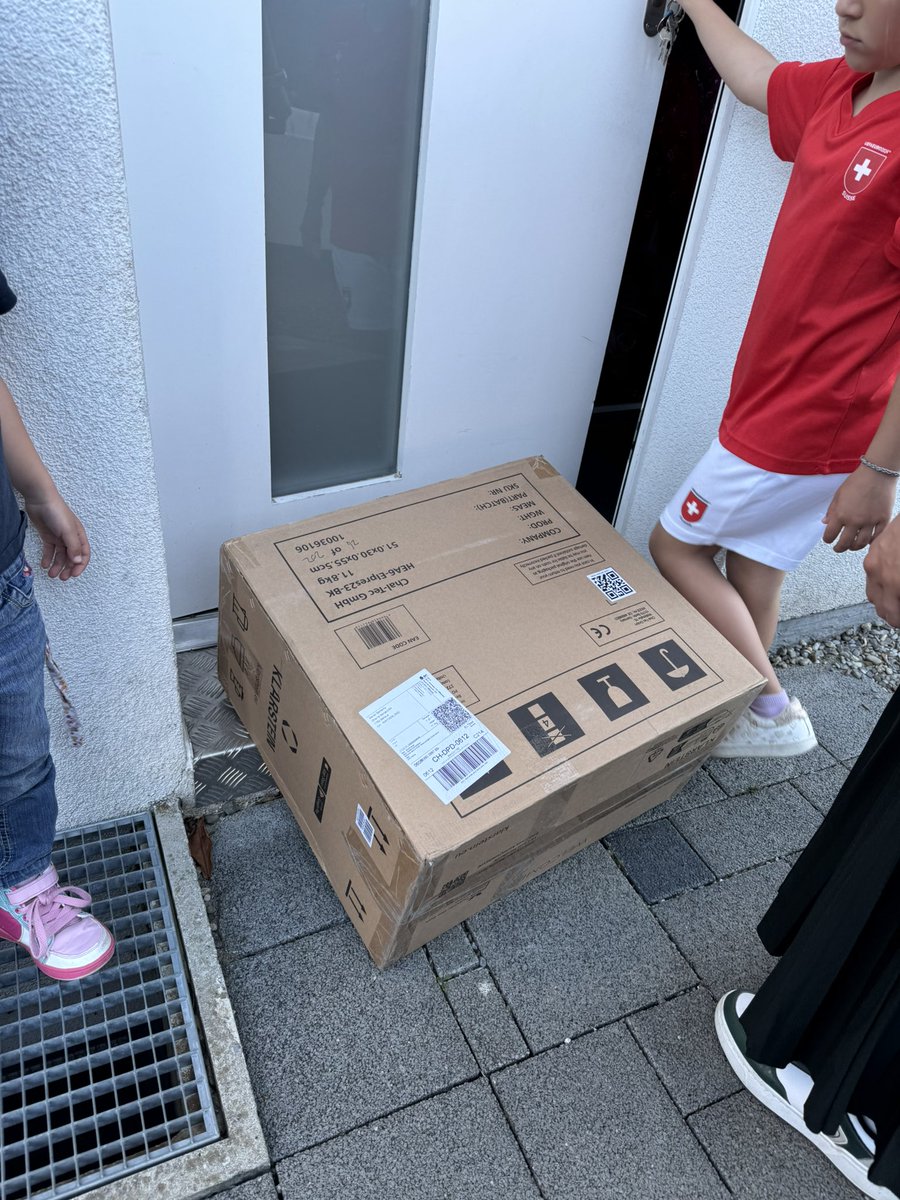 Xavier Bertschy tweet media