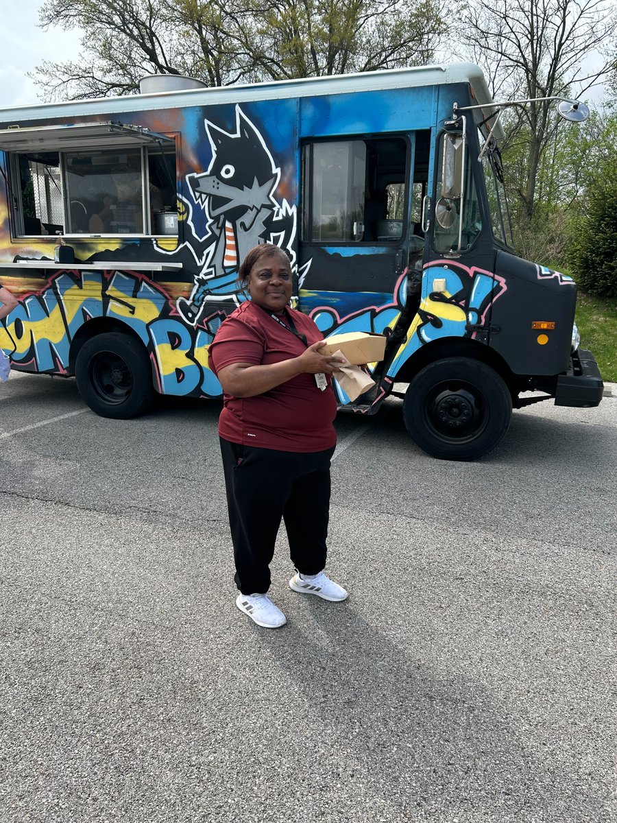 🎉 Shoutout to Midwest Tape and Hoopla Social Committee! 🎉 Huge thanks for hooking us up with an awesome lunch yesterday! The food from Trip'n Biscuits and Jonny Burritos was on point and everyone loved it. 🍔 You guys rock! Thanks for making our day tasty and fun! #companyfun