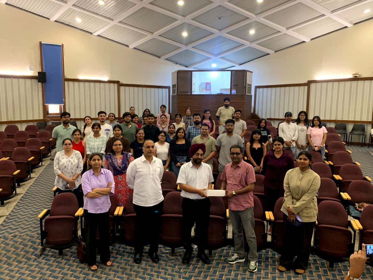 ISCB_RSG_India's tweet photo. We’re excited to share that Episode 6 of #MLTB was successfully held at the University of Delhi, South Campus and online!
Dr. Harpreet Singh from ICMR-Delhi delivered an insightful talk on Digital Health for Equitable, Affordable, and Safe Healthcare Delivery in India.
#iscb https://t.co/Mq7MiTBBcQ