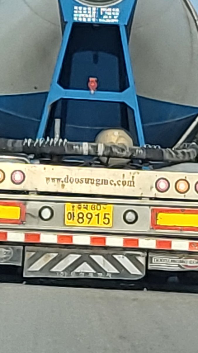 아~~~8915~~~~
옴뇸욤뇸~~~~~ 😝
#비떱 #BBW #뚱녀 #빨구싶오 #섹트 #건오 #트친