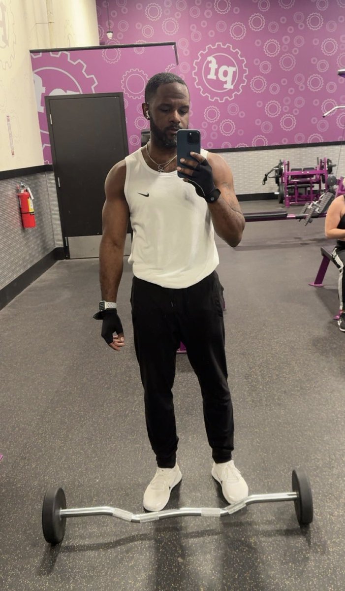 Working, working out, eating good &amp; living life 💪🏾🫡🏋🏾 ✌🏾