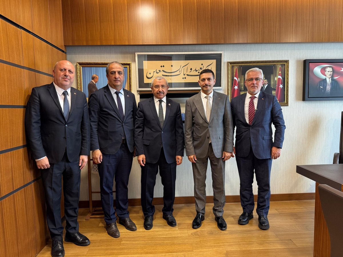 Günhan Sınar (@sinargunhan) on Twitter photo İstanbul Milletvekili ve Türkiye Büyük Millet Meclisi İçişleri Komisyonu Sözcüsü Sayın İsmail Erdem'i ziyaret ettik.
Okul araç yaşı ve hasılat usulü vergilendirme konusundaki taleplerimize desteğinden dolayı kendisine bir kez daha teşekkür ediyorum.
<a href="/bbismailerdem/">İsmail Erdem</a>
#TBMM İstanbul Milletvekili ve Türkiye Büyük Millet Meclisi İçişleri Komisyonu Sözcüsü Sayın İsmail Erdem'i ziyaret ettik.
Okul araç yaşı ve hasılat usulü vergilendirme konusundaki taleplerimize desteğinden dolayı kendisine bir kez daha teşekkür ediyorum.
<a href="/bbismailerdem/">İsmail Erdem</a>
#TBMM
